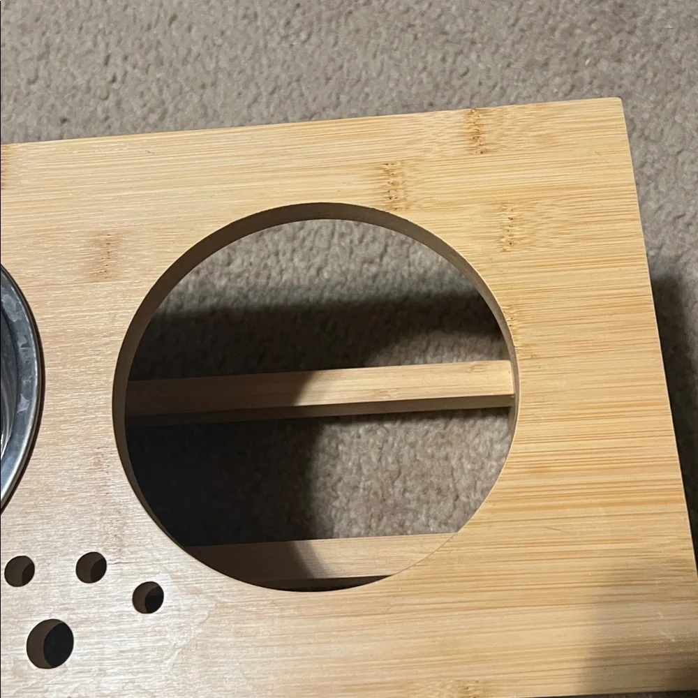 Elevated Food Bowl